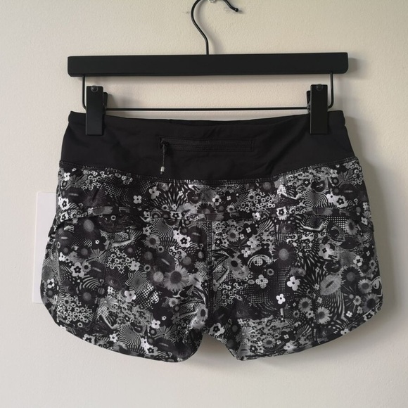 Lululemon seawheeze speed shorts size 2 - Picture 1 of 7